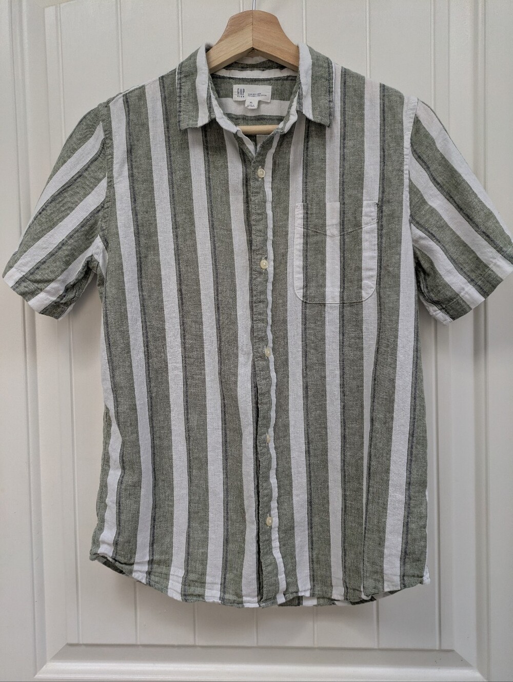Gap Boy's Short-Sleeve Stripe Button-Up Shirt - Olive & White